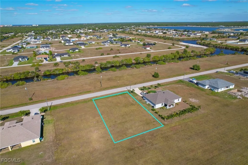 3910 NW 39th Street Cape Coral FL 33993