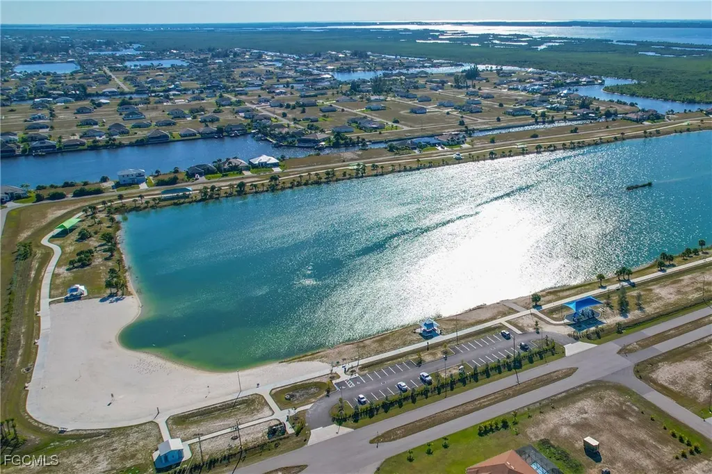 3910 NW 39th Street Cape Coral FL 33993