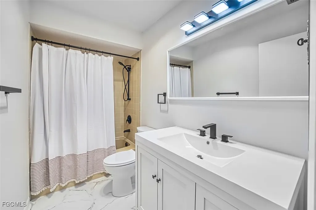 6913 Birdie Way Fort Myers FL 33919
