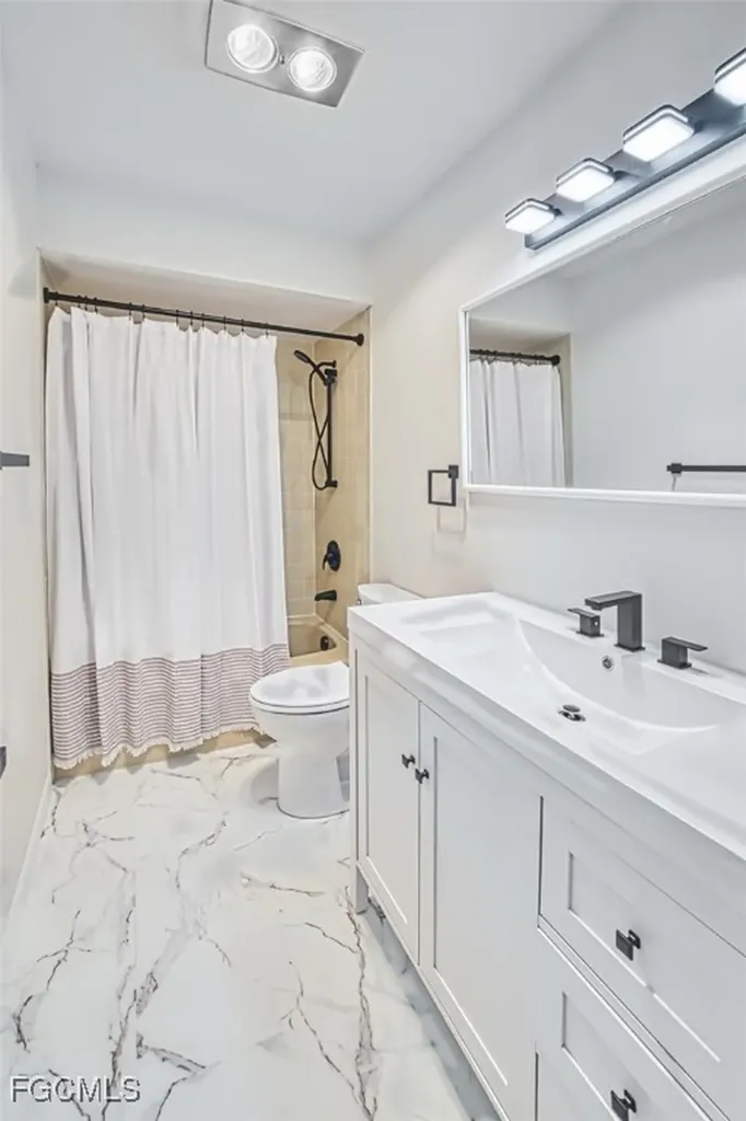 6913 Birdie Way Fort Myers FL 33919