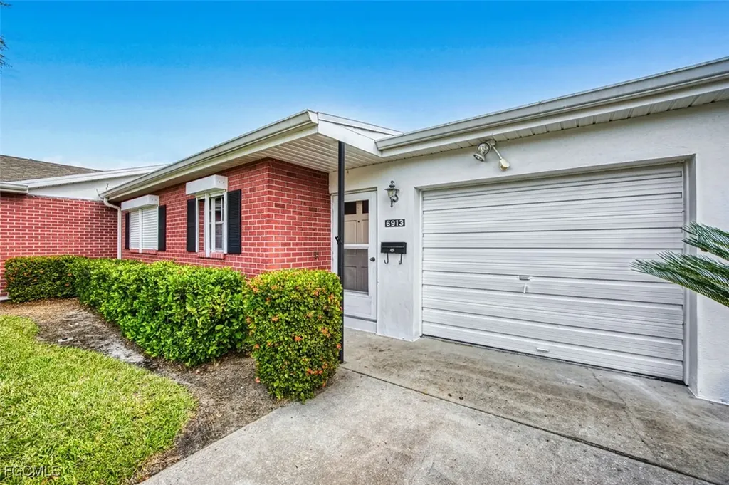 6913 Birdie Way Fort Myers FL 33919