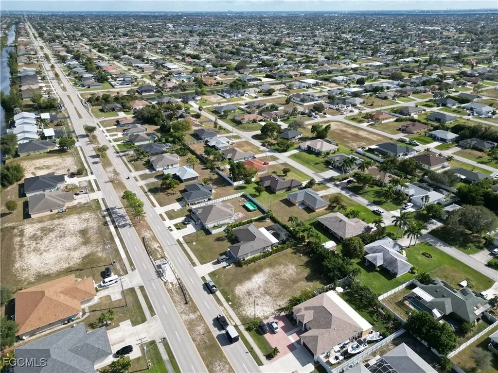 1222 Gleason Parkway Cape Coral FL 33914