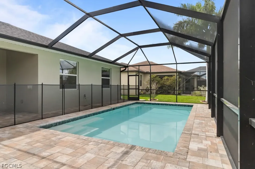 2827 NW 14th Terrace Cape Coral FL 33993