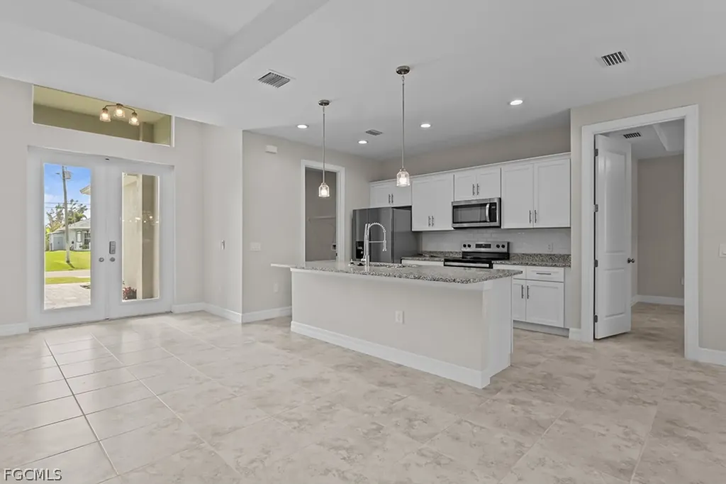 2827 NW 14th Terrace Cape Coral FL 33993