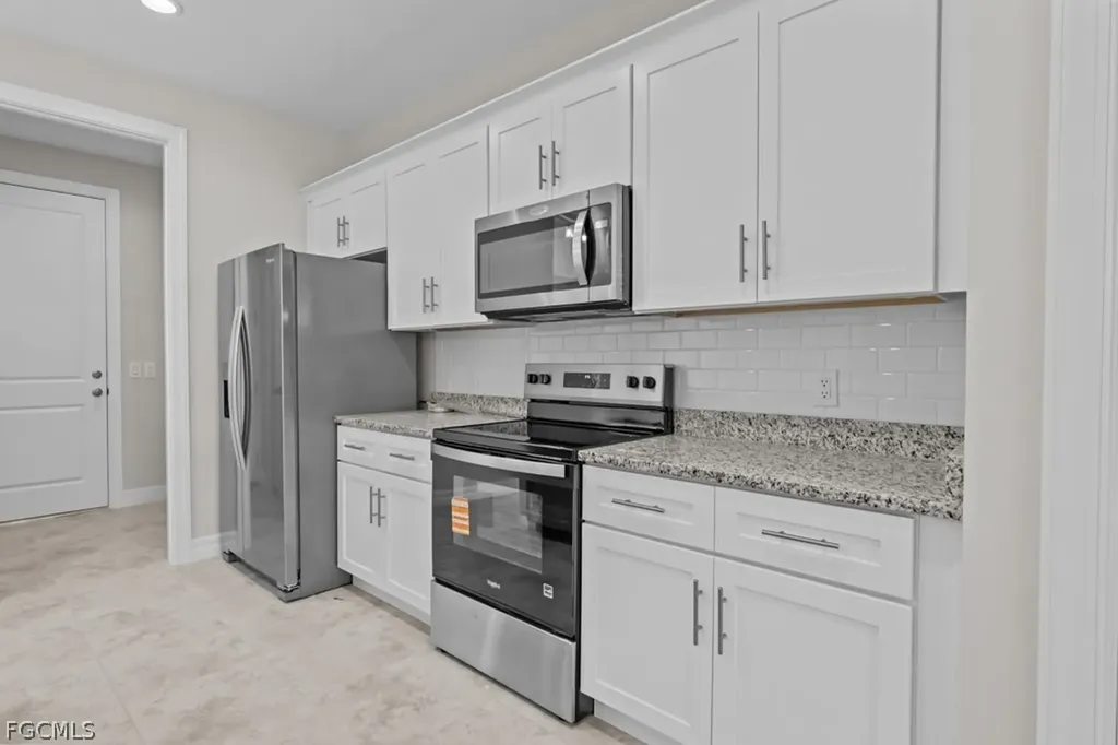2827 NW 14th Terrace Cape Coral FL 33993