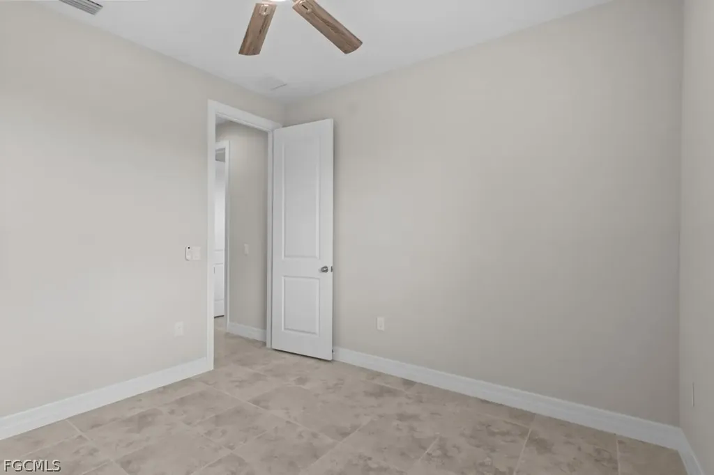 2827 NW 14th Terrace Cape Coral FL 33993
