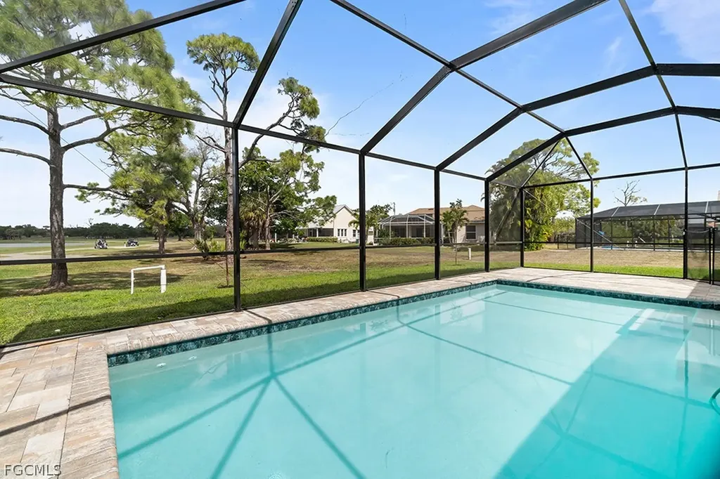 2827 NW 14th Terrace Cape Coral FL 33993