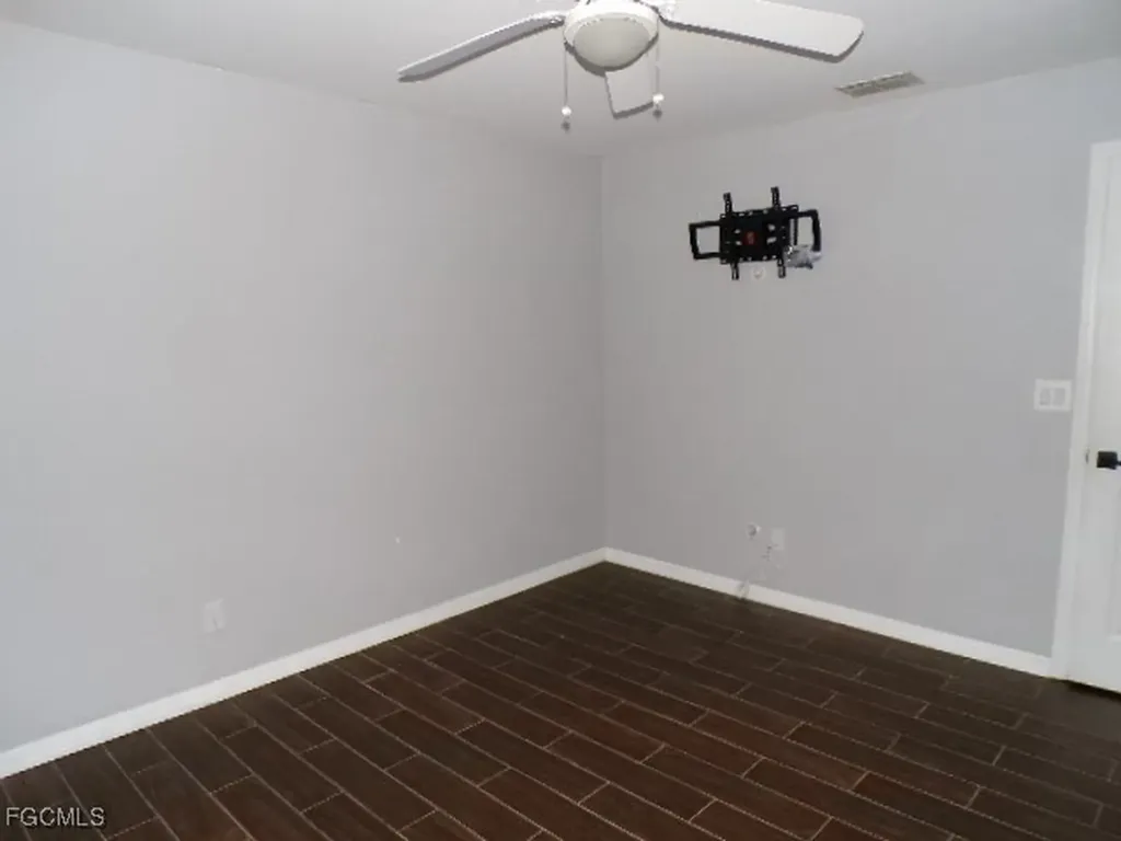 1917 NW 12th Avenue Cape Coral FL 33993