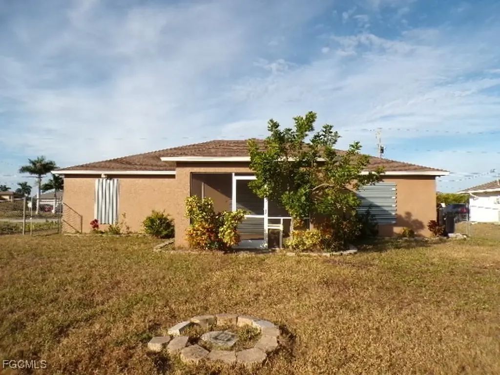 1917 NW 12th Avenue Cape Coral FL 33993