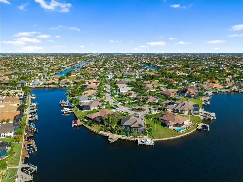 5501 Merlyn Lane Cape Coral FL 33914