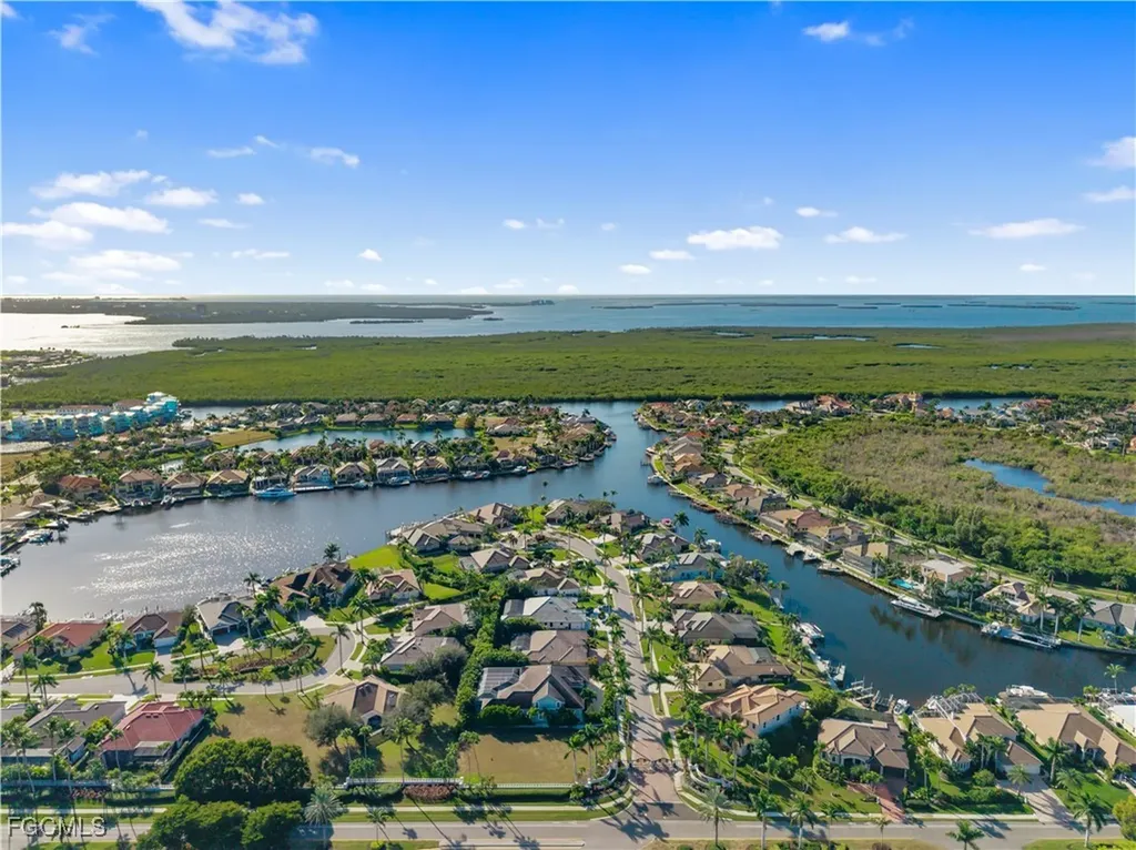 5501 Merlyn Lane Cape Coral FL 33914