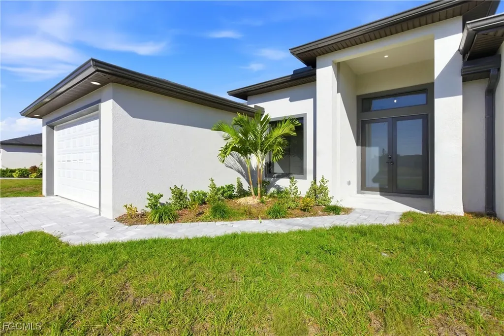 131 Kismet Parkway E Cape Coral FL 33909