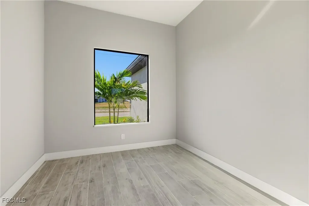 131 Kismet Parkway E Cape Coral FL 33909