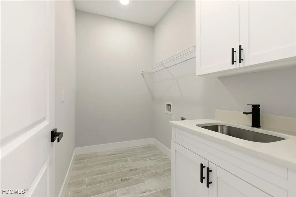 131 Kismet Parkway E Cape Coral FL 33909