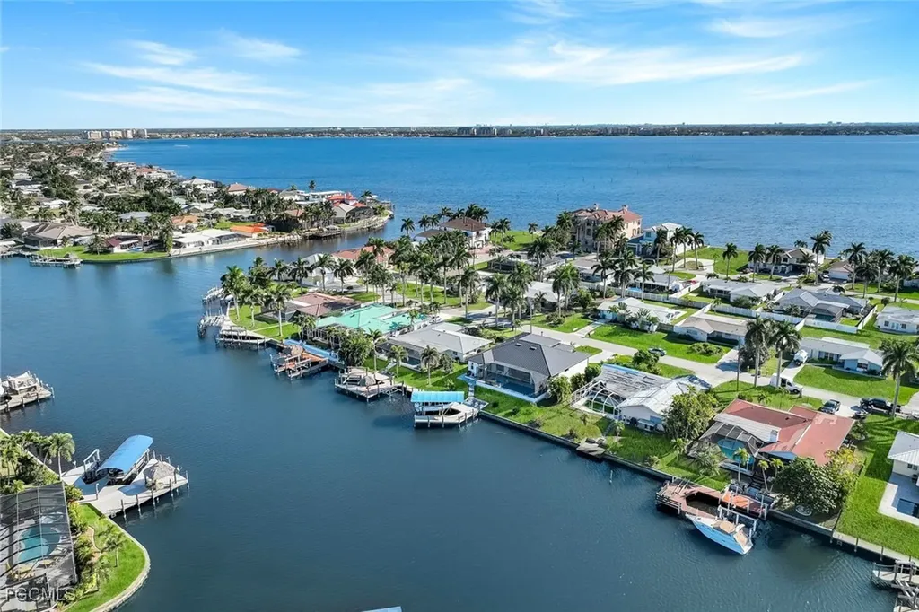 441 Bayshore Drive Cape Coral FL 33904