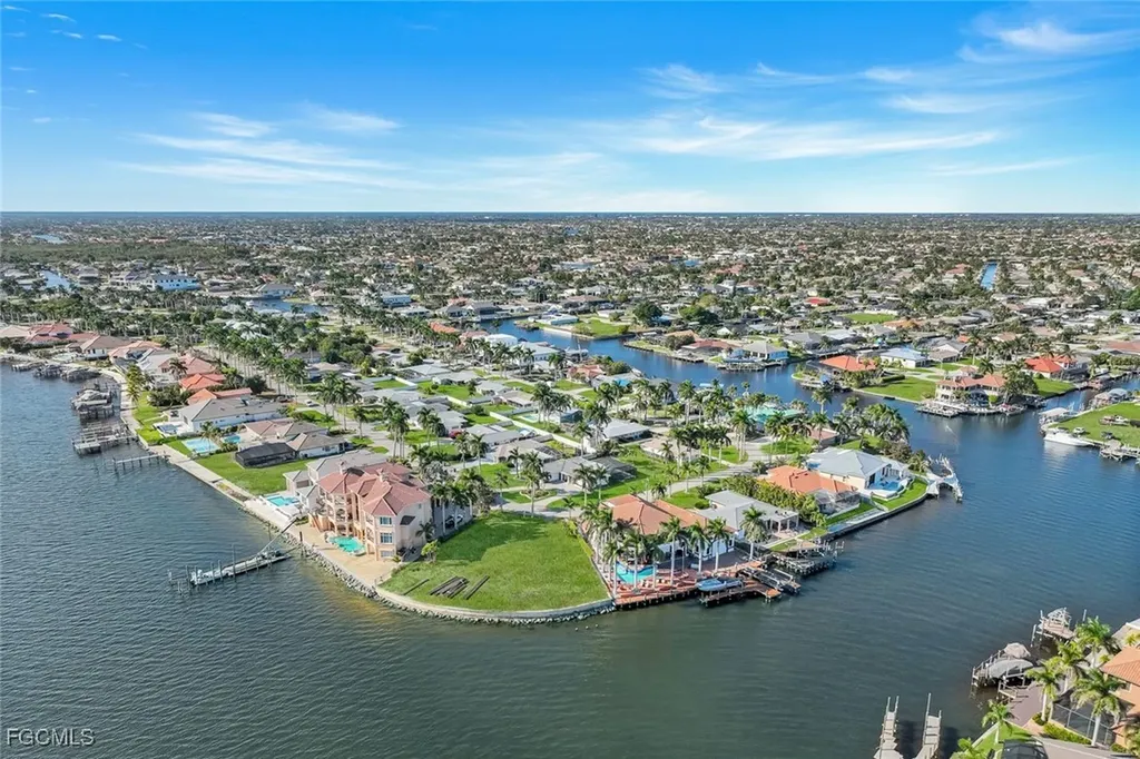 441 Bayshore Drive Cape Coral FL 33904