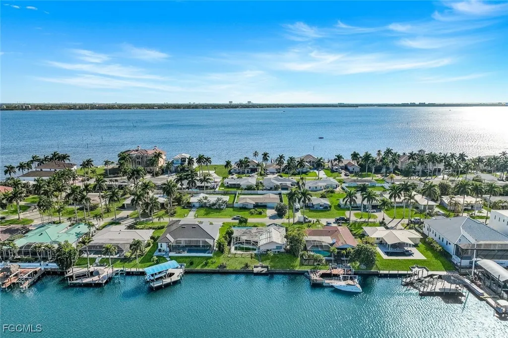 441 Bayshore Drive Cape Coral FL 33904
