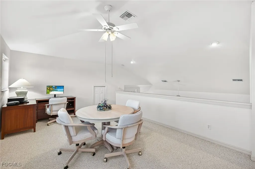 517 Lake Murex Circle Sanibel FL 33957