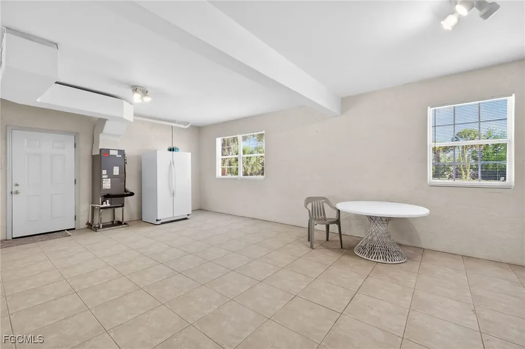 517 Lake Murex Circle Sanibel FL 33957