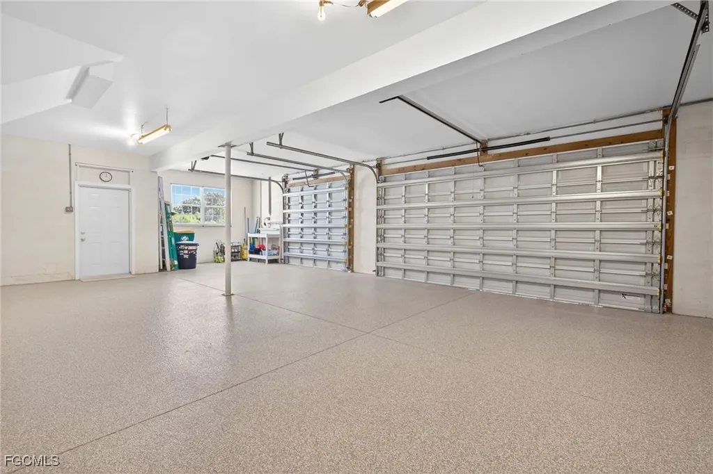 517 Lake Murex Circle Sanibel FL 33957