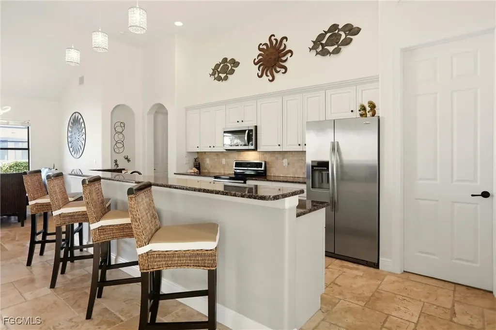 2133 SW 43rd Lane Cape Coral FL 33914