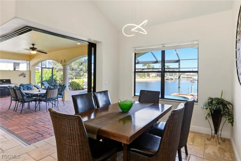 2133 SW 43rd Lane Cape Coral FL 33914