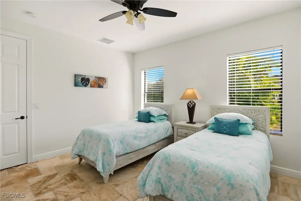 2133 SW 43rd Lane Cape Coral FL 33914