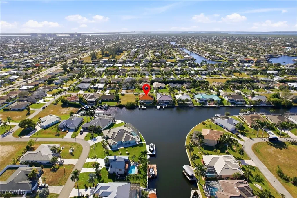 2133 SW 43rd Lane Cape Coral FL 33914