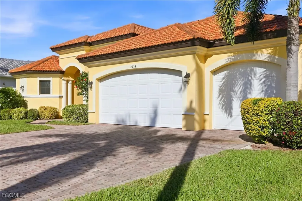 2133 SW 43rd Lane Cape Coral FL 33914