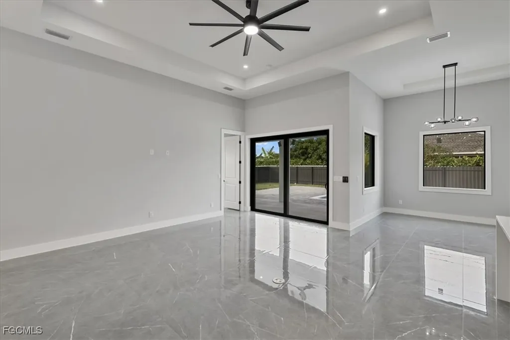 607 NW 7th Street Cape Coral FL 33993