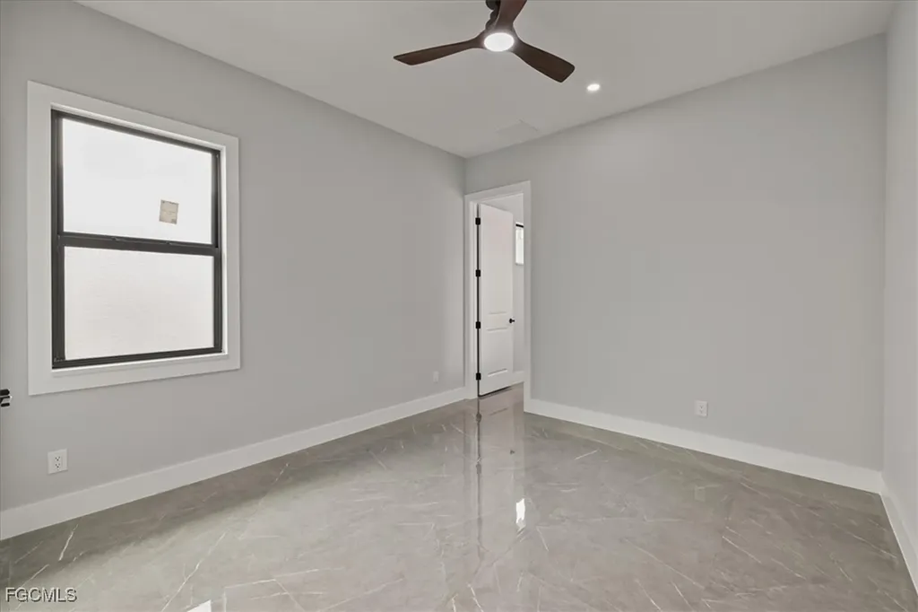 607 NW 7th Street Cape Coral FL 33993