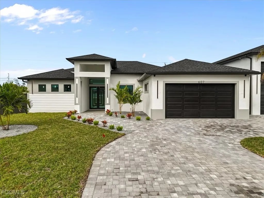 607 NW 7th Street Cape Coral FL 33993