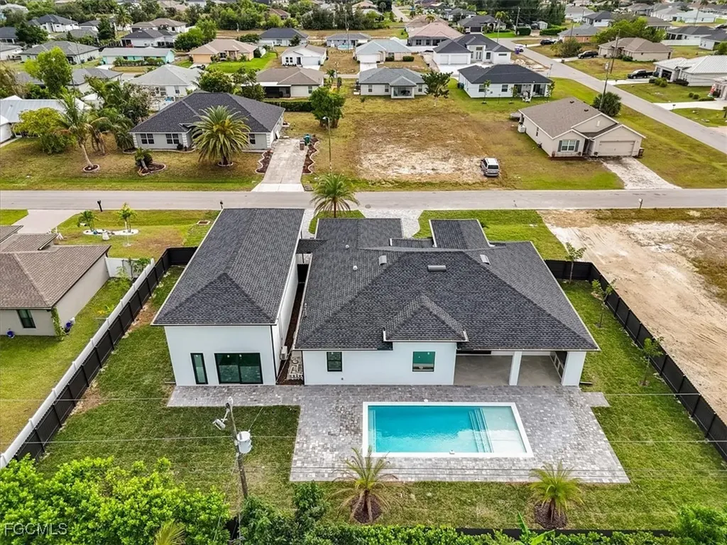 607 NW 7th Street Cape Coral FL 33993