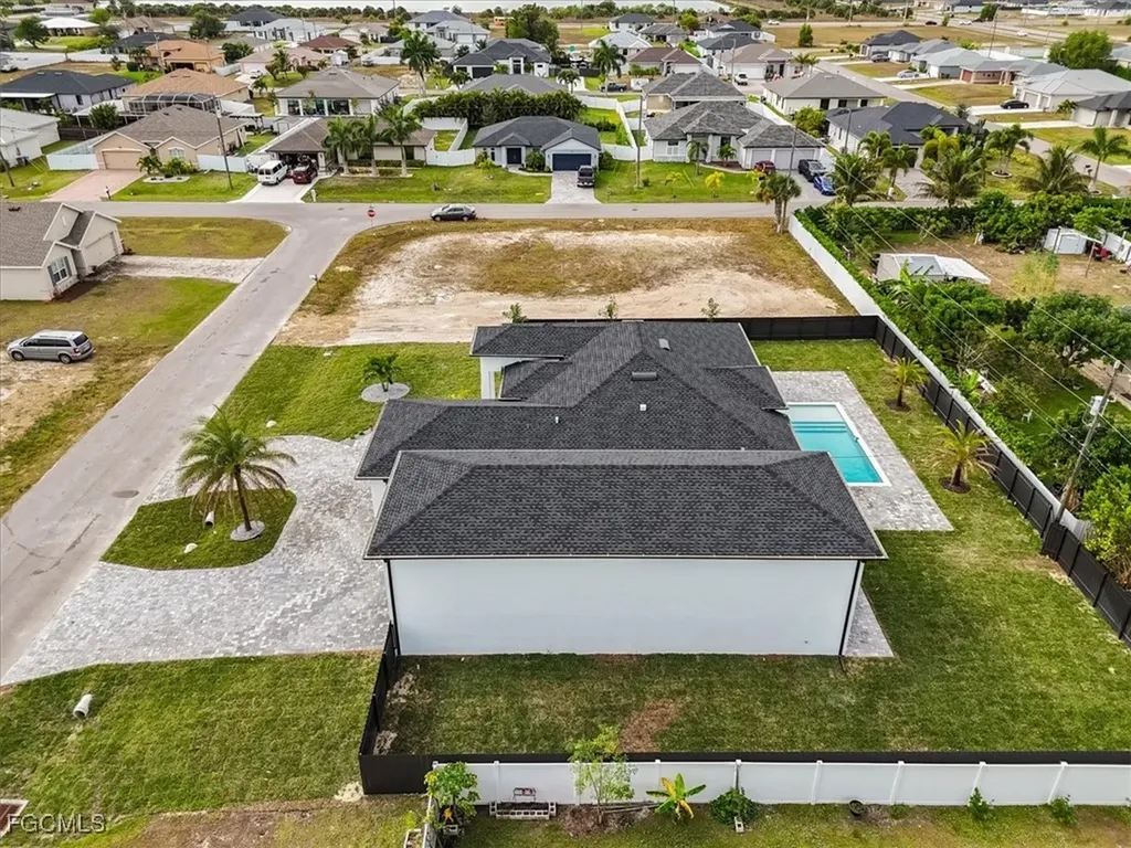 607 NW 7th Street Cape Coral FL 33993