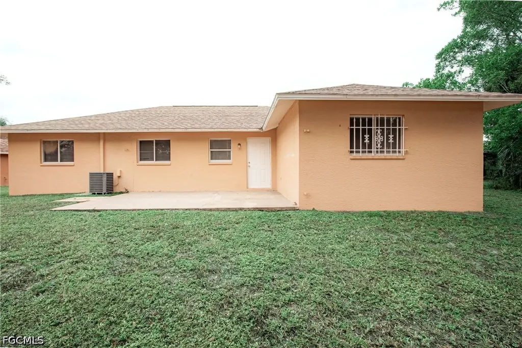 3228 Willin Street Fort Myers FL 33916