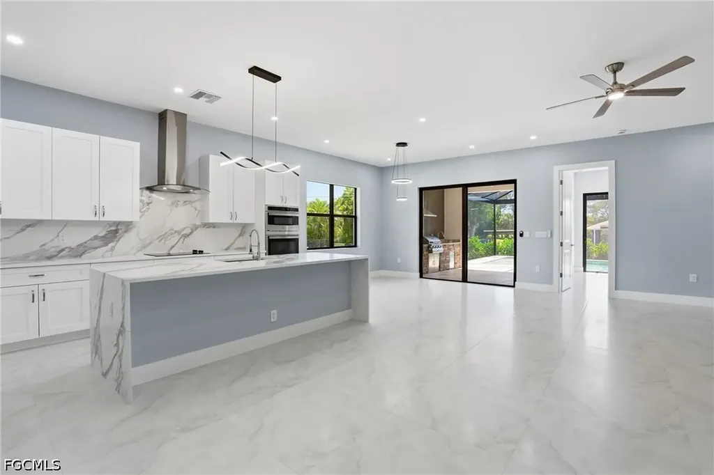 27659 Franklin Street Bonita Springs FL 34134
