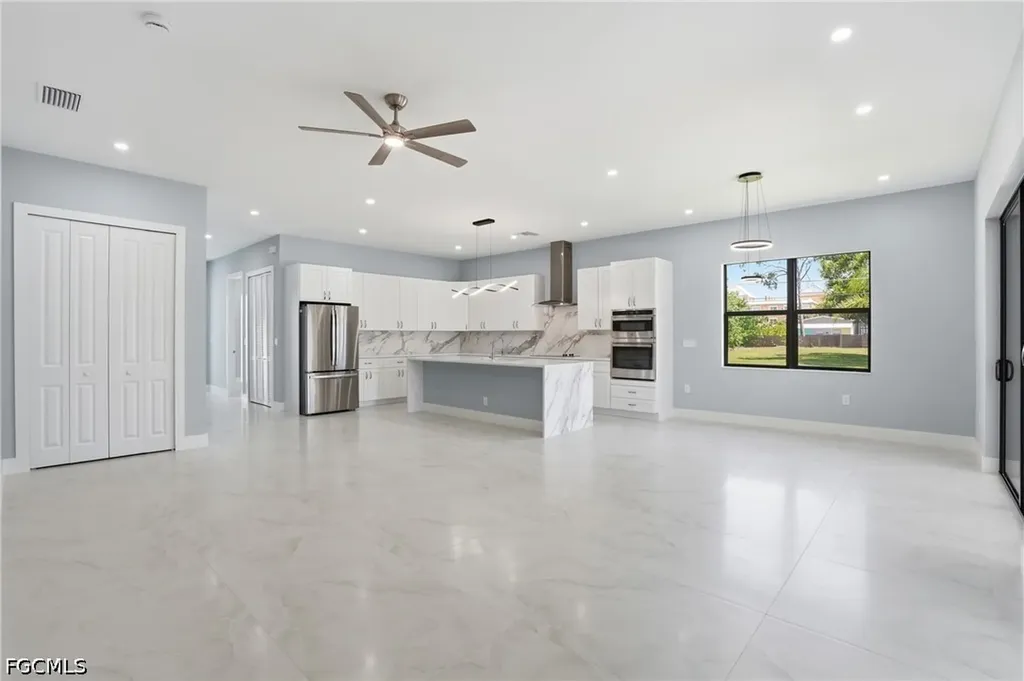 27659 Franklin Street Bonita Springs FL 34134