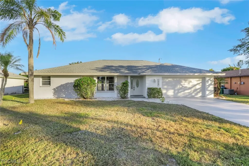 1719 SE 8th Street Cape Coral FL 33990