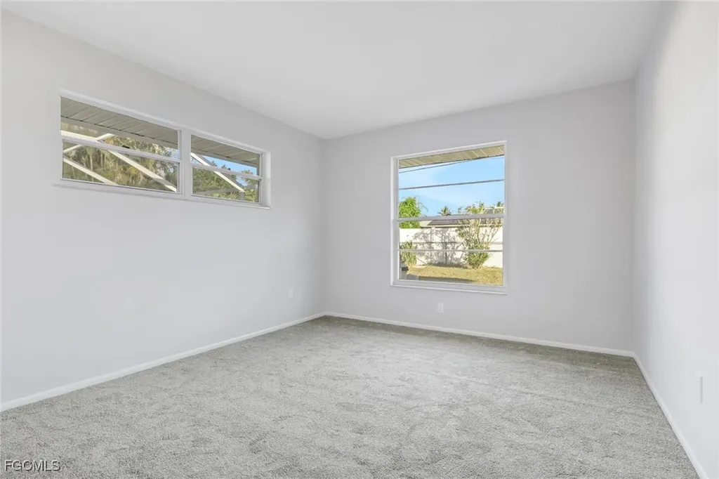 1719 SE 8th Street Cape Coral FL 33990