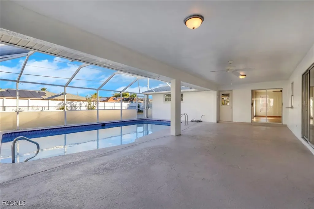 1719 SE 8th Street Cape Coral FL 33990