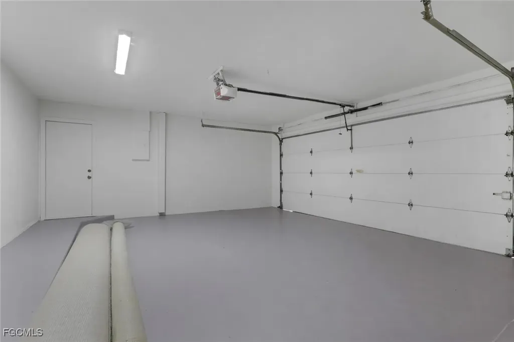 1719 SE 8th Street Cape Coral FL 33990