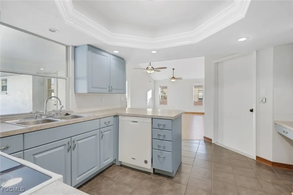 1719 SE 8th Street Cape Coral FL 33990