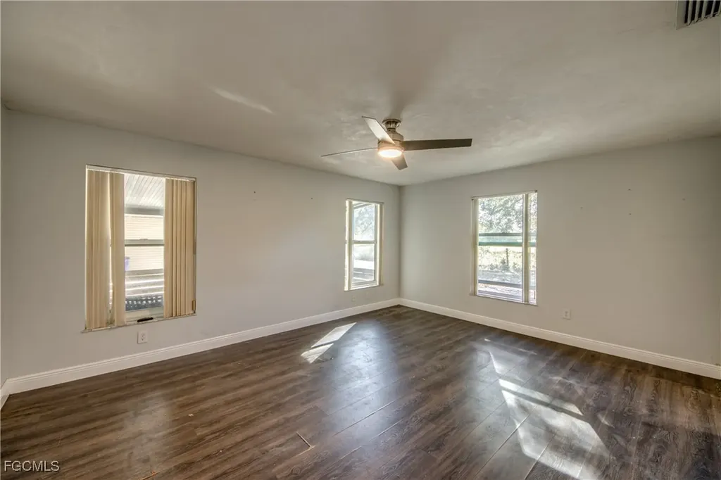 19330 Meredith Road North Fort Myers FL 33917