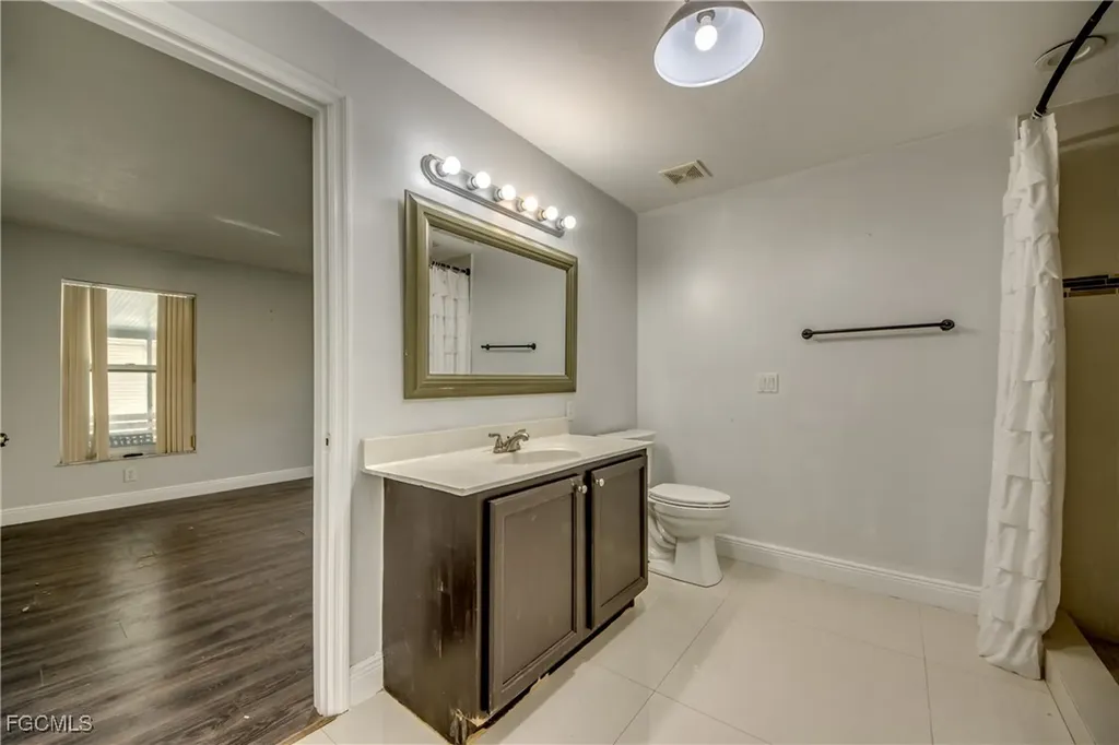 19330 Meredith Road North Fort Myers FL 33917