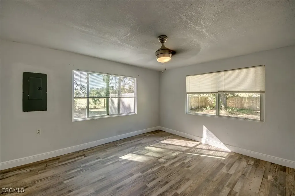 19330 Meredith Road North Fort Myers FL 33917