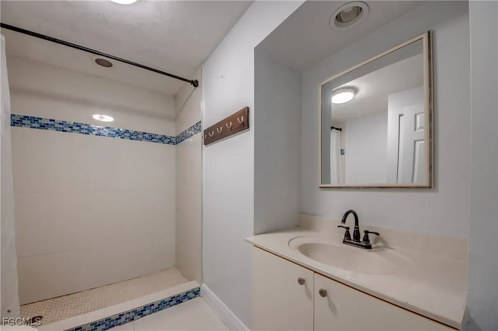 19330 Meredith Road North Fort Myers FL 33917