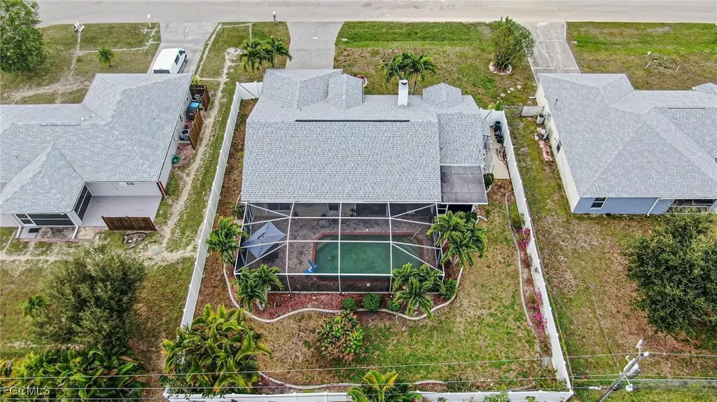 723 SE 9th Avenue Cape Coral FL 33990