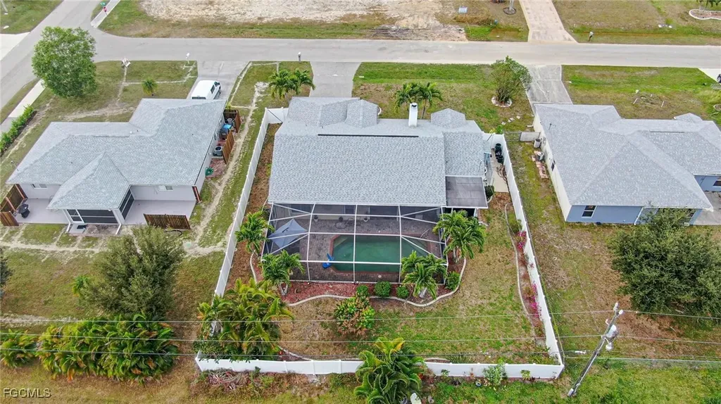 723 SE 9th Avenue Cape Coral FL 33990