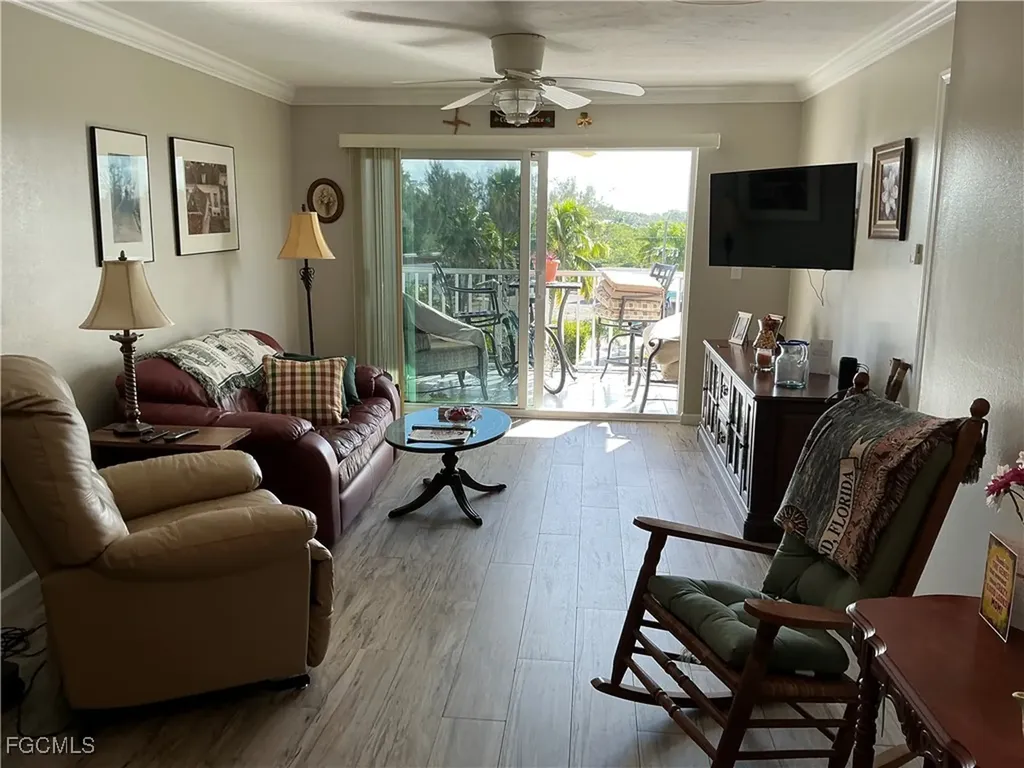 2885 Palm Beach Boulevard Fort Myers FL 33916
