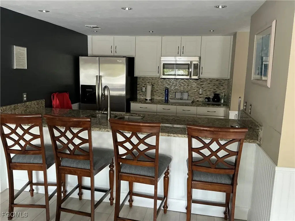 2885 Palm Beach Boulevard Fort Myers FL 33916